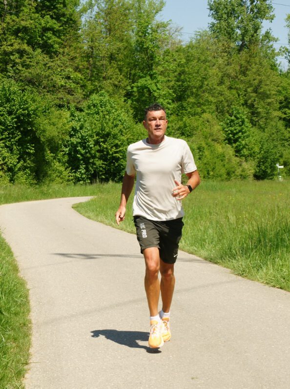 joerg-graefingholt-jogging_cut